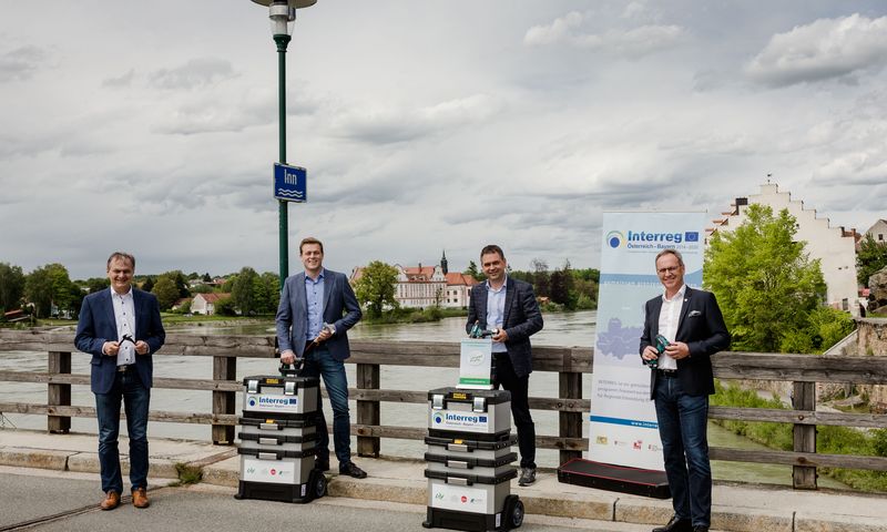 v.l.n.r. Stephan Dorn (Erster Bürgermeister der Gemeinde Neuhaus a. Inn), Landesrat Stefan Kaineder, Landrat Raimund Kneidinger, OÖ. LAV Vorsitzender Bgm. Roland Wohlmuth